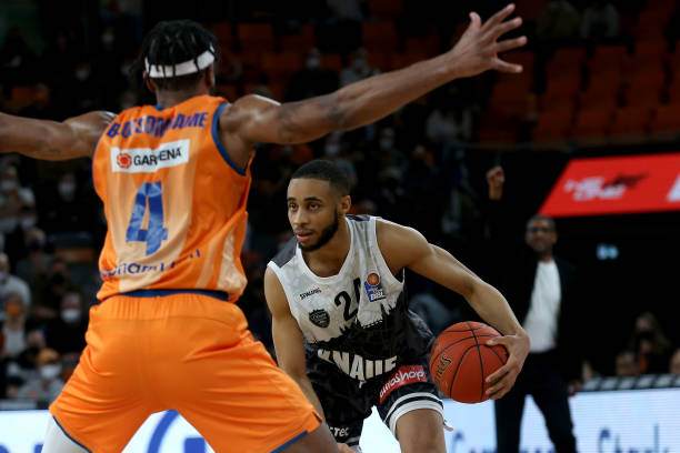 阵一支强队 阵一支强队