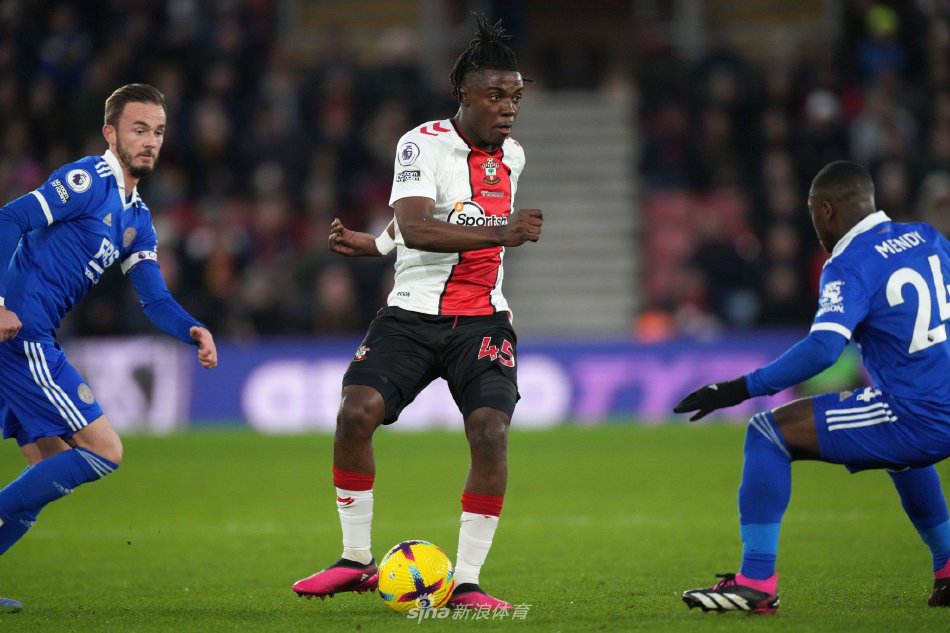 人数优势下 人数优势下